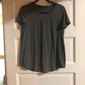 Lululemon T-shirt
